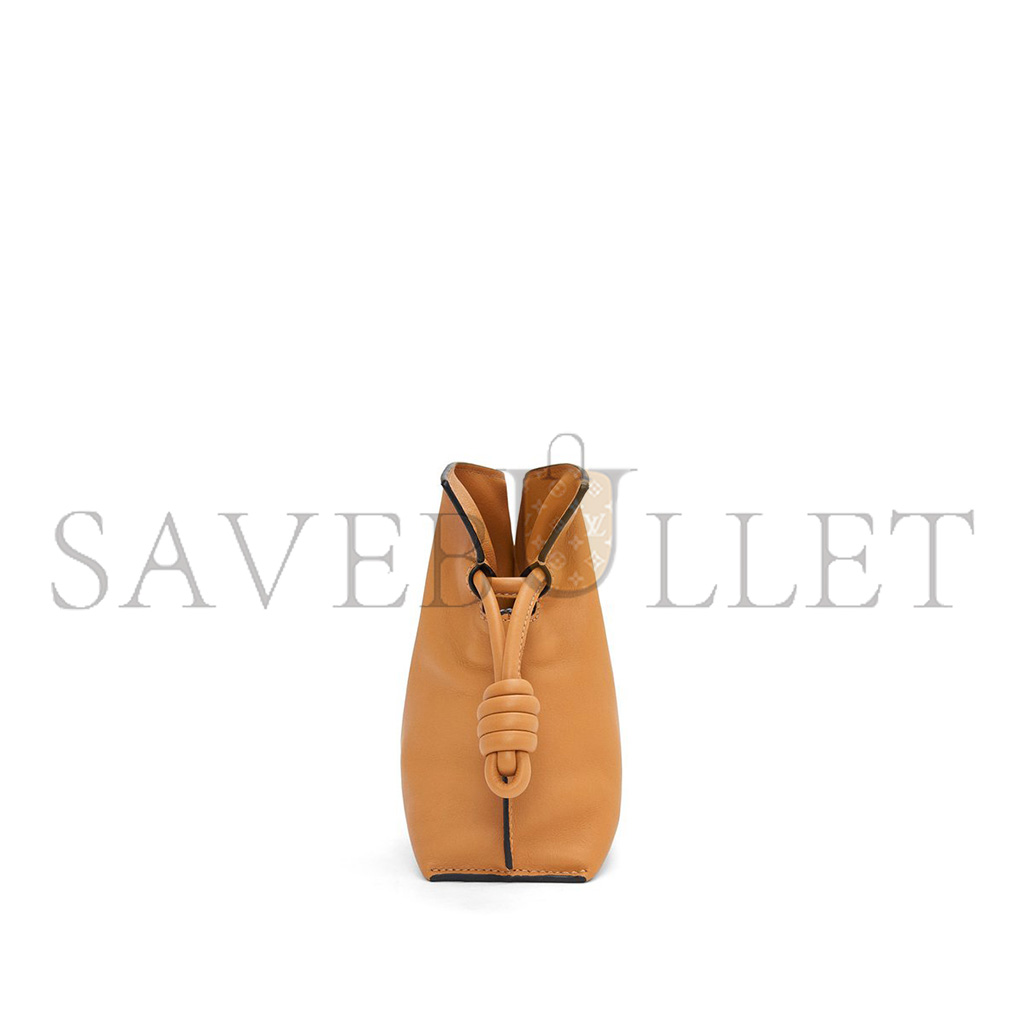 LOEWE MINI FLAMENCO CLUTCH IN NAPPA CALFSKIN 0010965952 (23.9*18*9cm)